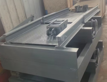 礦用推車機